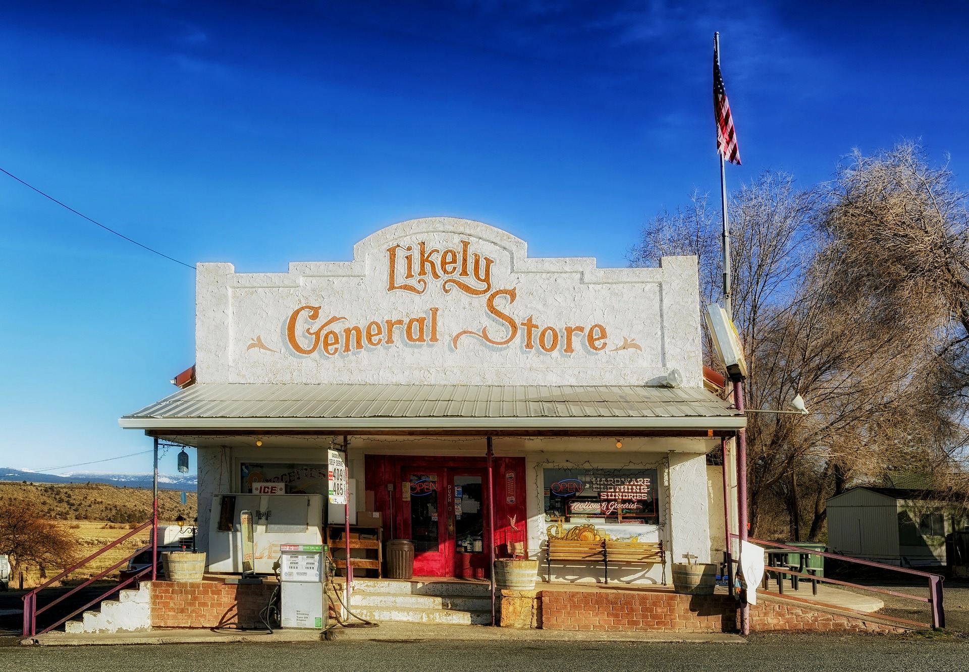 general-store-269539_1920