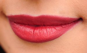 lips-1690875_640