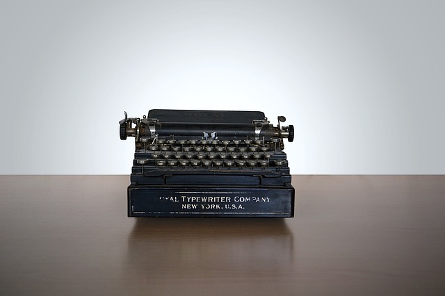 how long should a graduate application essay be body_typewriter