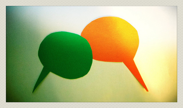 body_green_orange_speech_bubbles